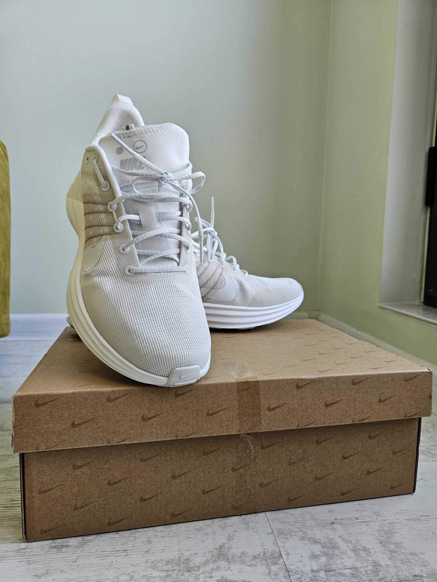маратонки Nike 'LUNAR ROAM' (43 номер)