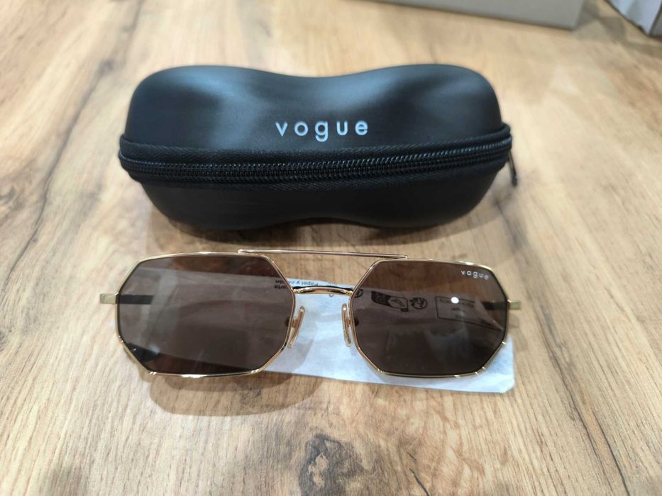 Слънчеви очила VOGUE