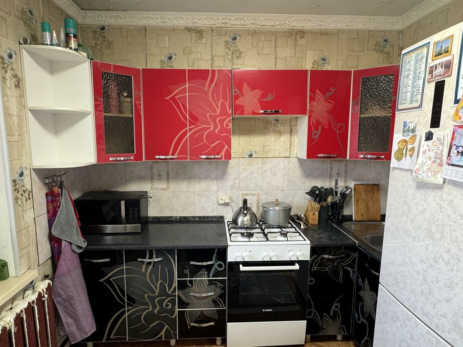 Срочно продам кухонный гарнитур