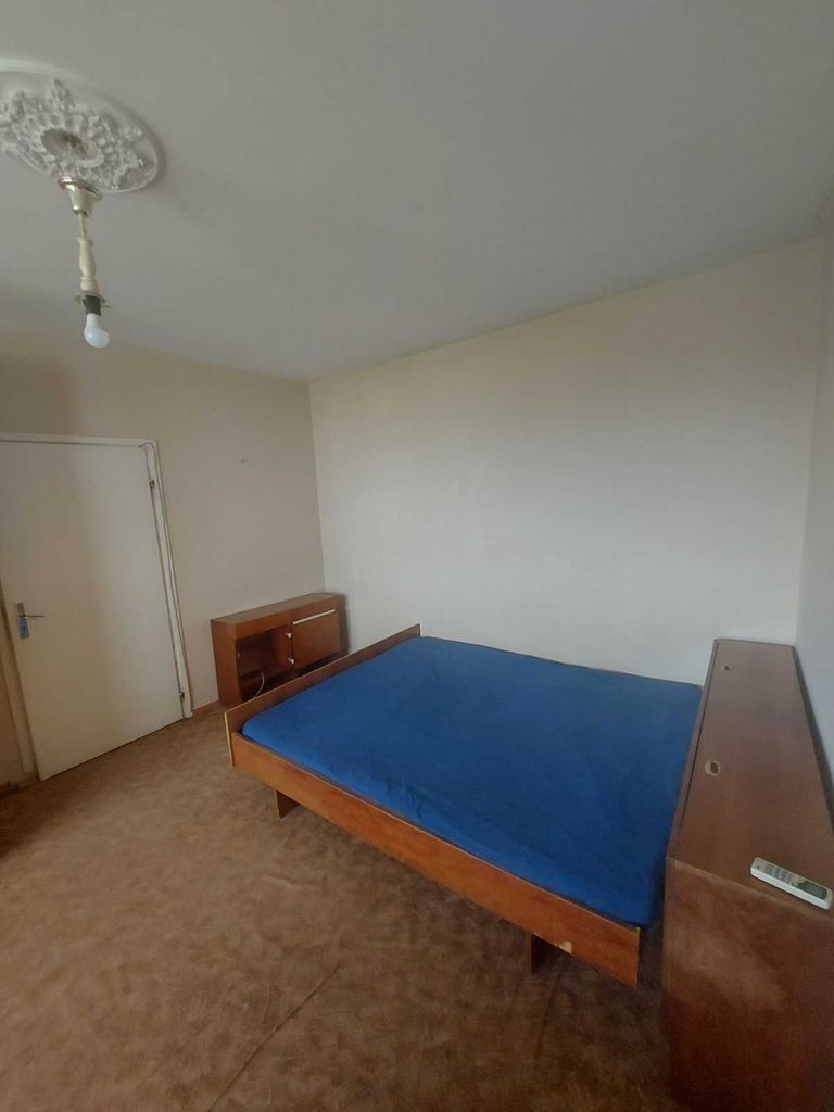 Продава се Двустаен апартамент в Шумен, Тракия - 63 кв.м за 1036 €/кв.м - Снимка #6