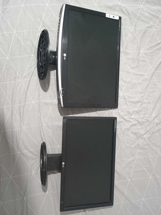 Monitoare LG 60hz 150 lei buc sau 250 lei ambele negociabil