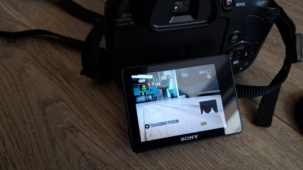 Цифров фотоапарат Sony DSC HX-300