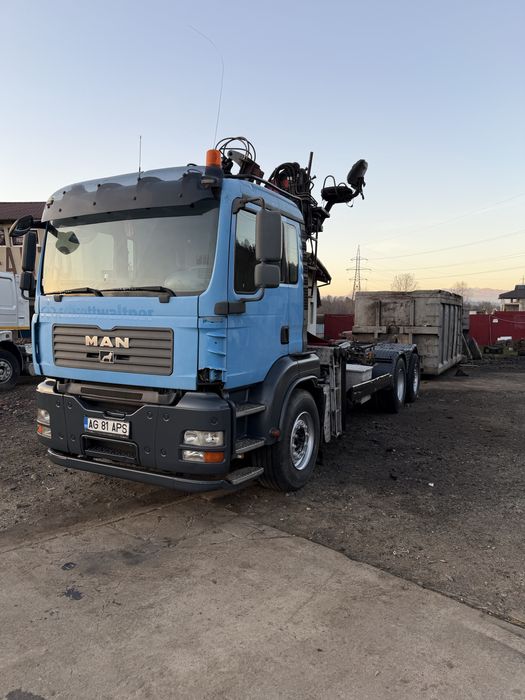 Vand Camion Man cu macara.