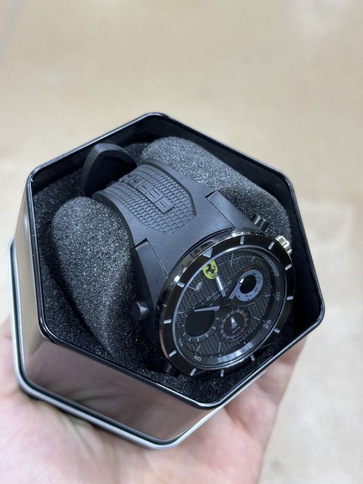 G-Shock Ferrari Dizayndagi Sport Soat