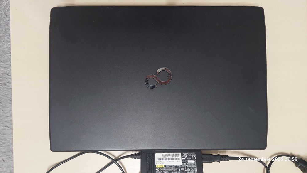 Laptop Fujitsu Lifebook A514