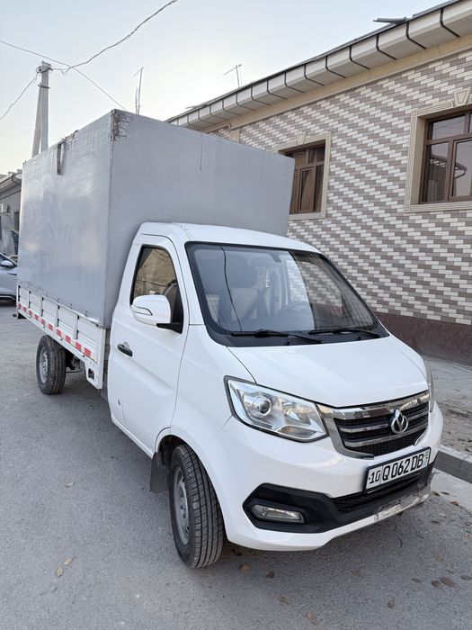 Changan T3 sotiladi gazi bor 4 pakalena  tent qlingan yili 2023 yil yg