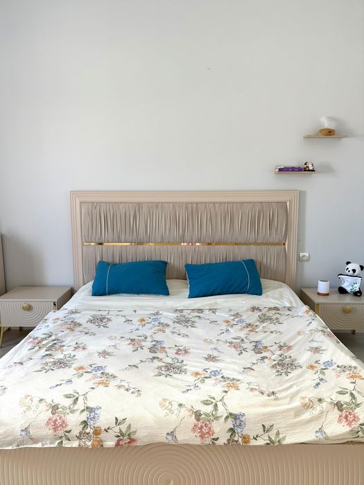 2 адамдык кровать ,2 комодымен