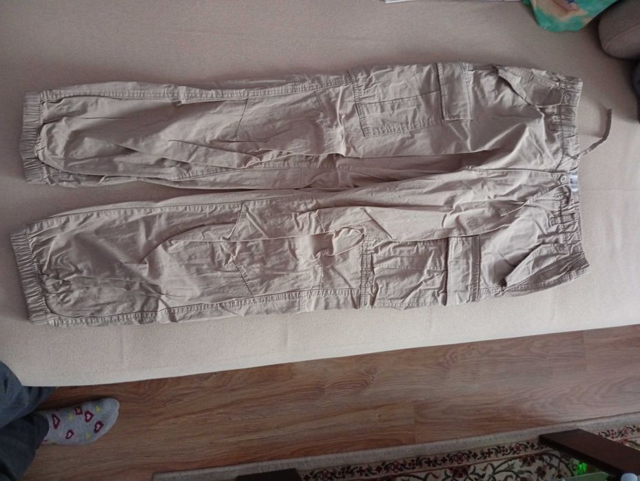 Бежов памучен мъжки спортен панталон