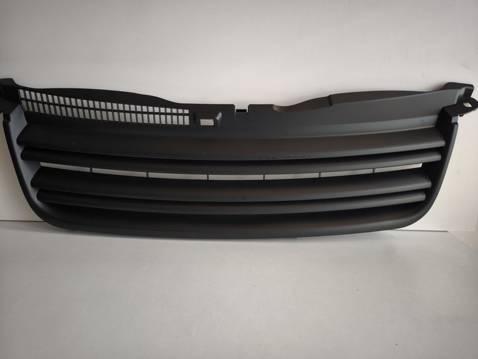 Решетка VW  пасат Б5.5 черен мат тунинг  pasat Passat B5.5 забележка