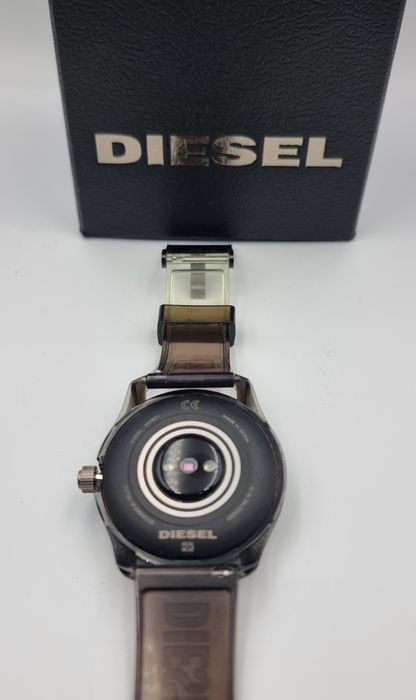 Amanet F28: Ceas Diesel Smart Fadelite DZT2018