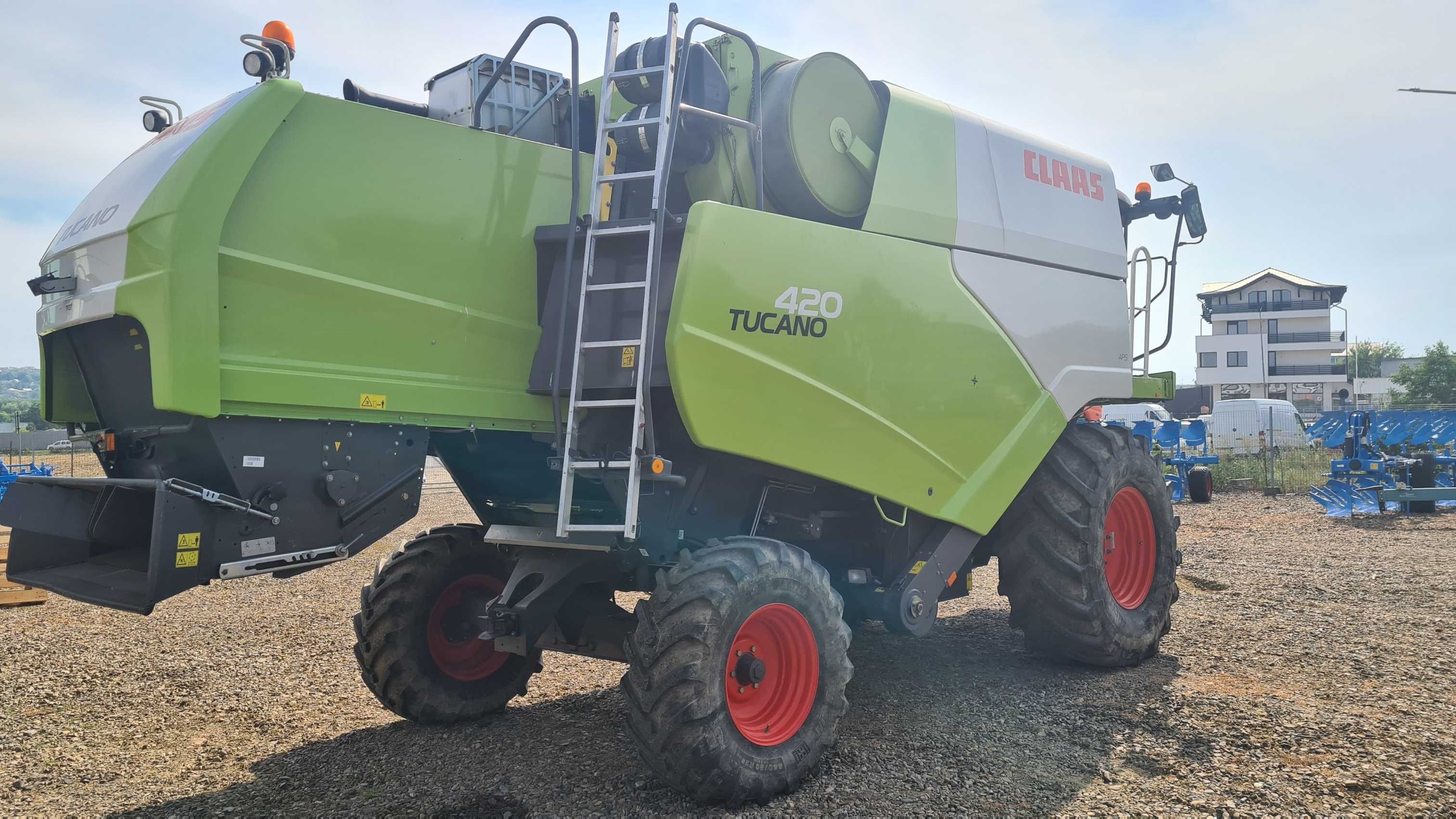 Combina CLAAS Tucano 420