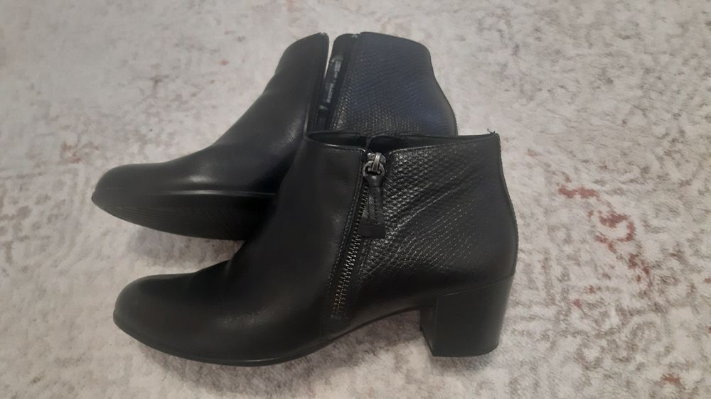 Ghete scurte dama Ecco