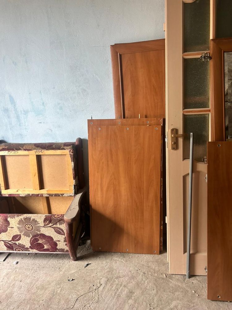 Продаю Шкаф и камод