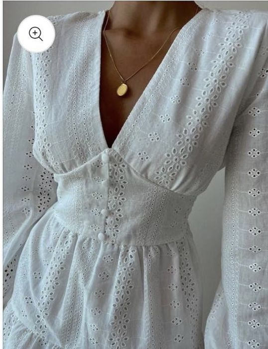 Дамска бяла рокля