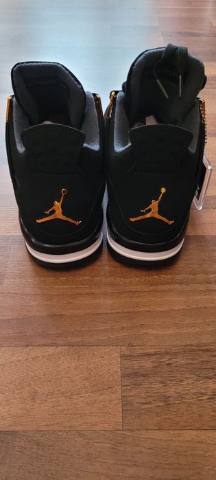 Jordan 4 retro Royality