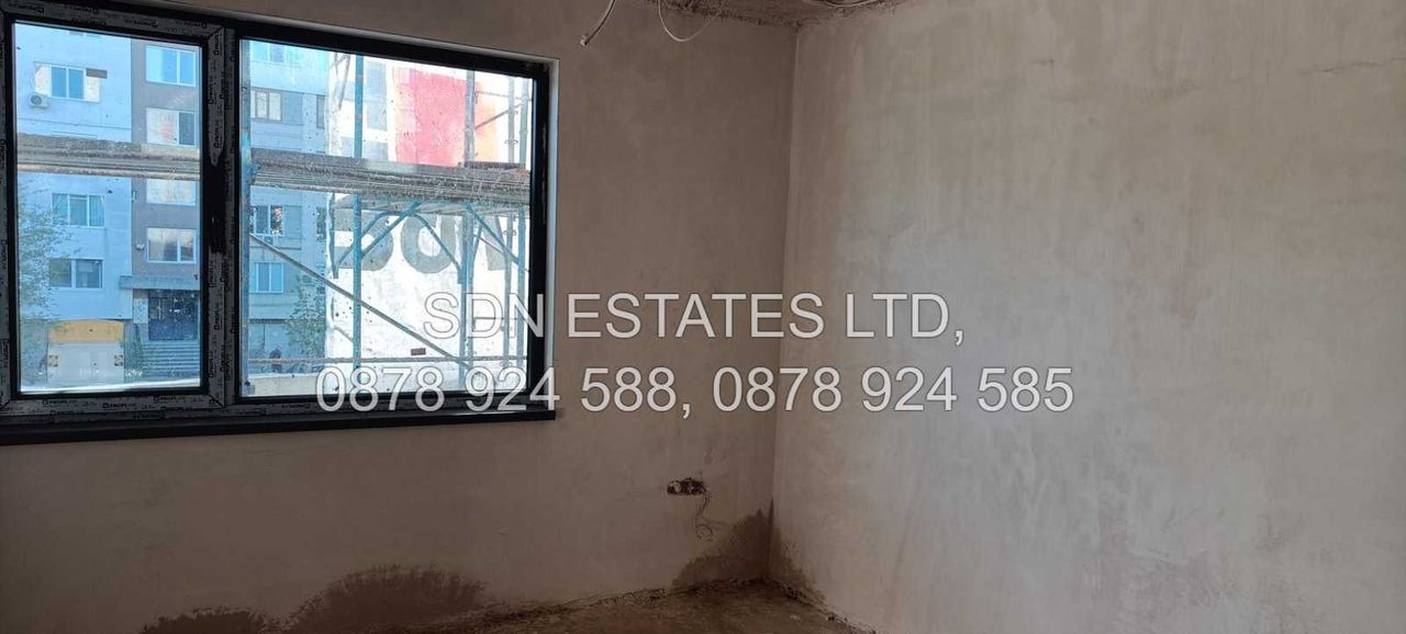 Продава се Едностаен апартамент в Казанлък - 53 кв.м за 962 €/кв.м - Снимка #1