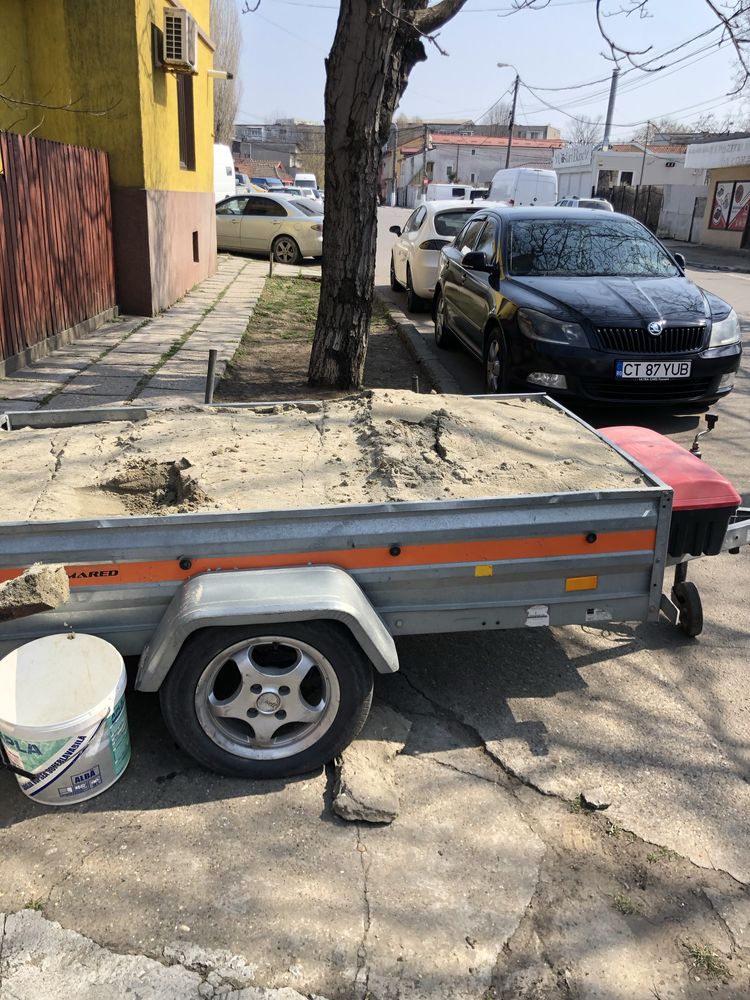 Platforma si remorcuta