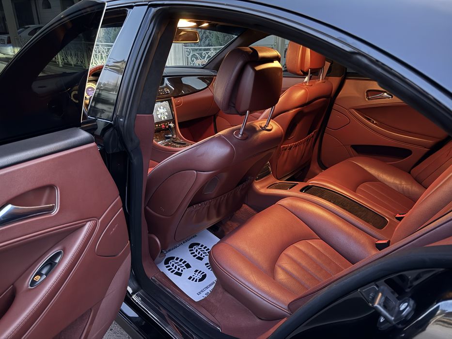 CLS 63 Body Kit Состаяние Зор Full Позиция