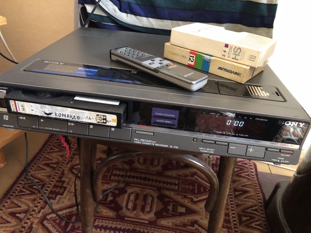 Sony SL-F30 Betamax Pal-SECAM + 13 касети