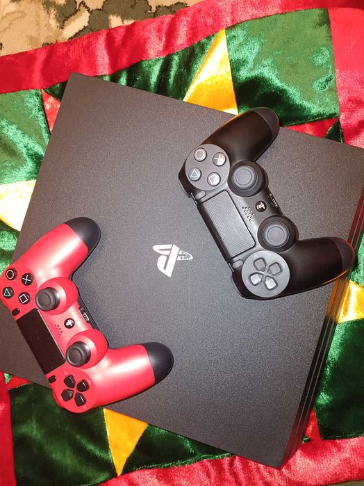 Ps 4 pro , / 2 джойстика, +игры