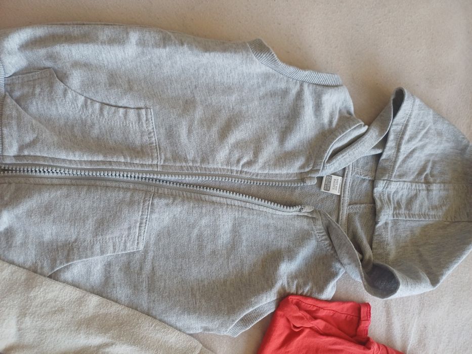 Лот 17 бр. детски дрехи размер 24-36м