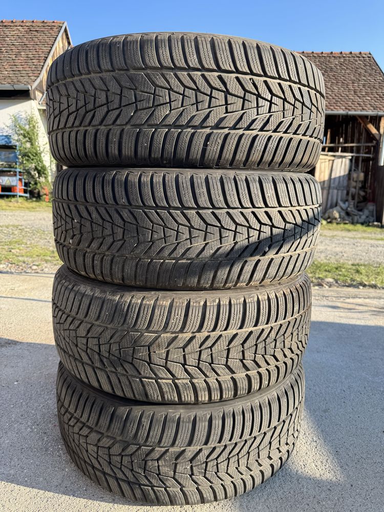 Anvelope iarna Hankook icept evo3 235/50 R18 110V M+S
