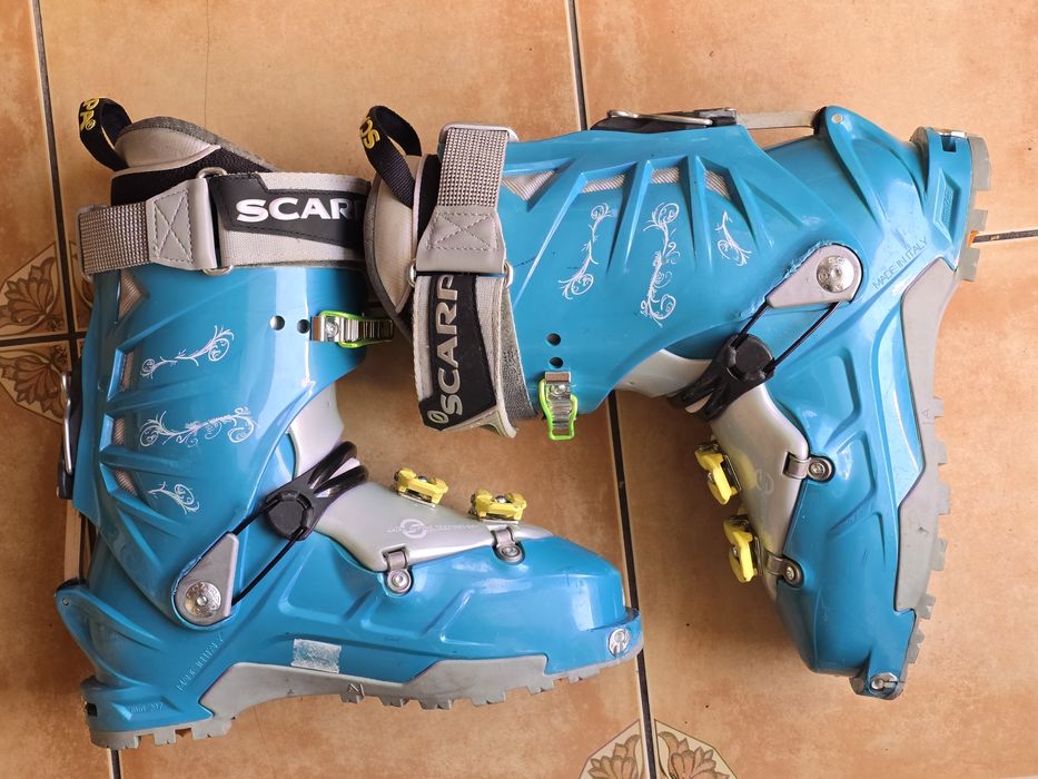 Clapari de tura Scarpa Gea 260 int  297 ext