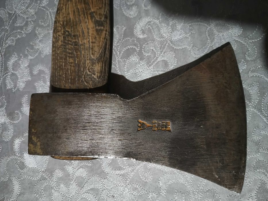 Немска брадва-топор