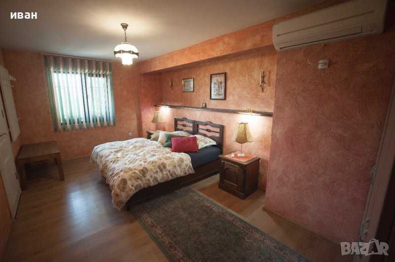 Продава се Къща в Пловдив, Център - 250 кв.м за 1320 €/кв.м - Снимка #8