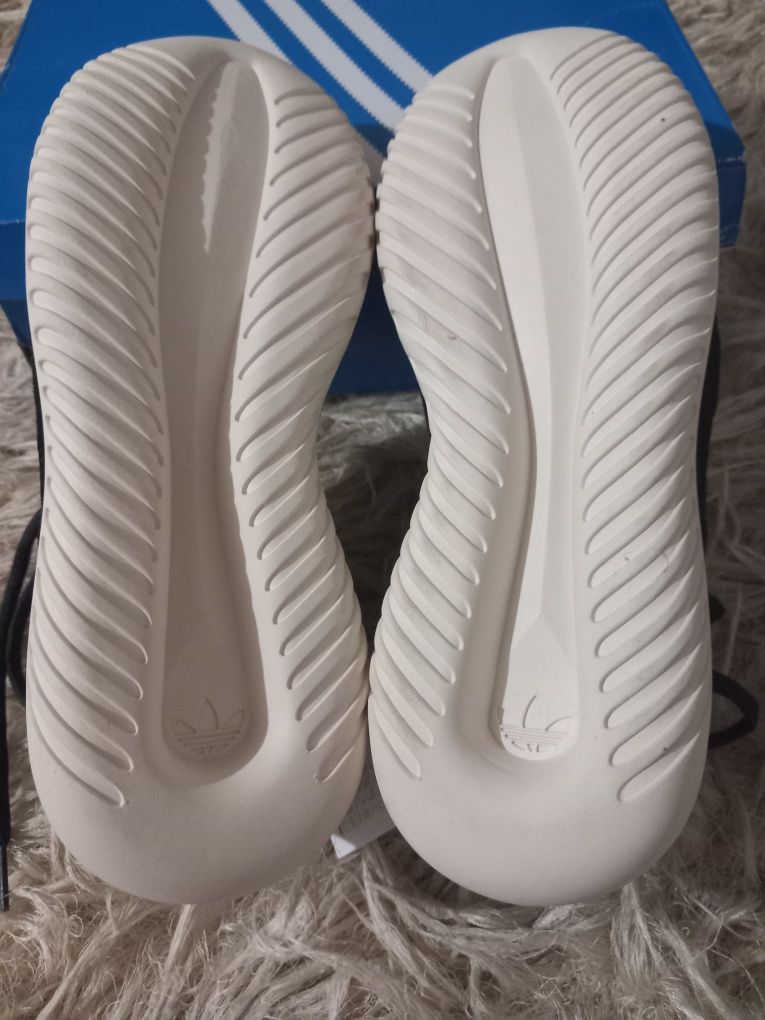 Adidas tubular defiant