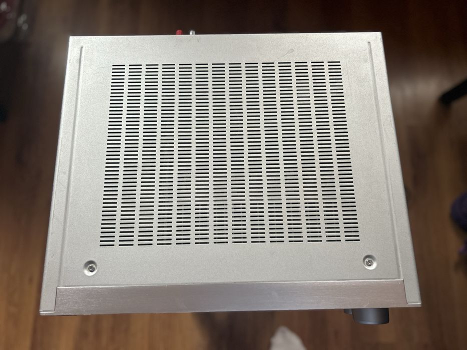 Усилвател Sony неразличим от нов!