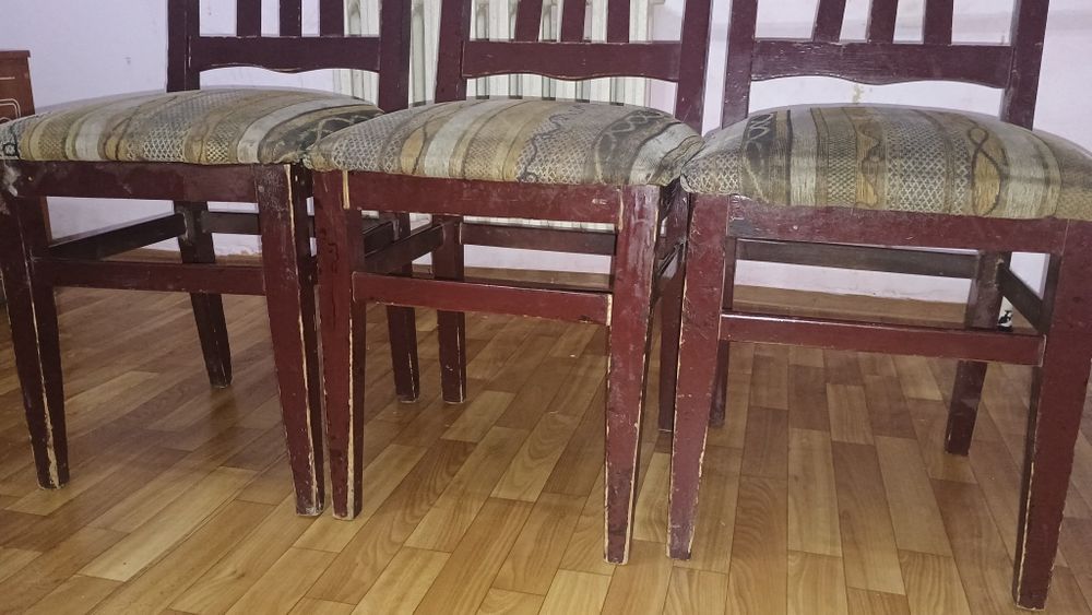 Продаётся стулья