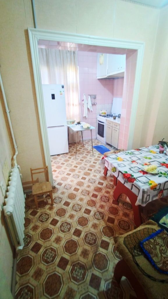 Продам квартиру сергели 4, 1 этаж торец