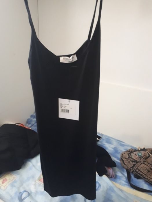 Vând rochiță nouă din magazinul BSB cu 50 lei