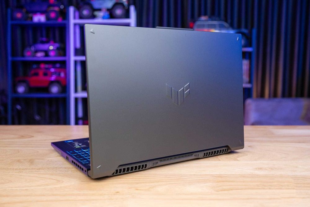 Asus TUF Intel core 5-210H  16/512 RTX4050 FullHD 16'0 WUXGA