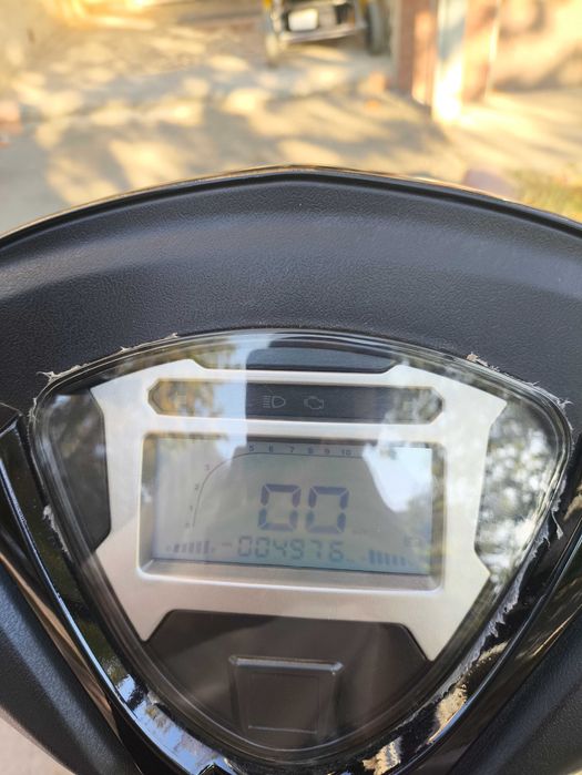 Skuter Rocket 150cc 600$