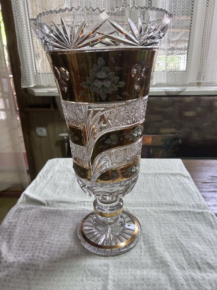 Хрустальная ваза