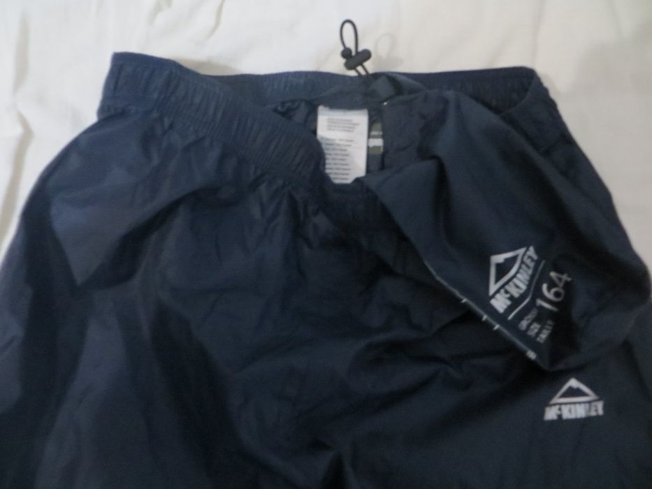 Яке, шапка и долница McKinley Aquamax 2000