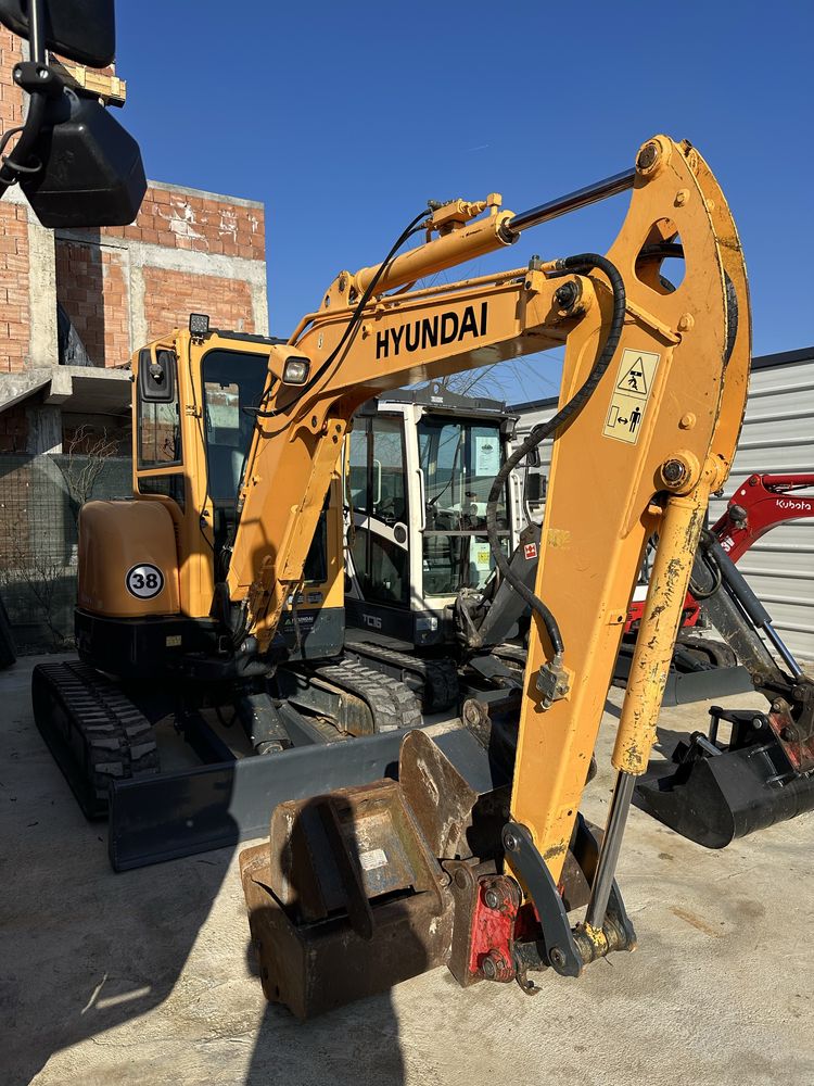 Miniexcavator hyundai 3 5 t 350z excavator