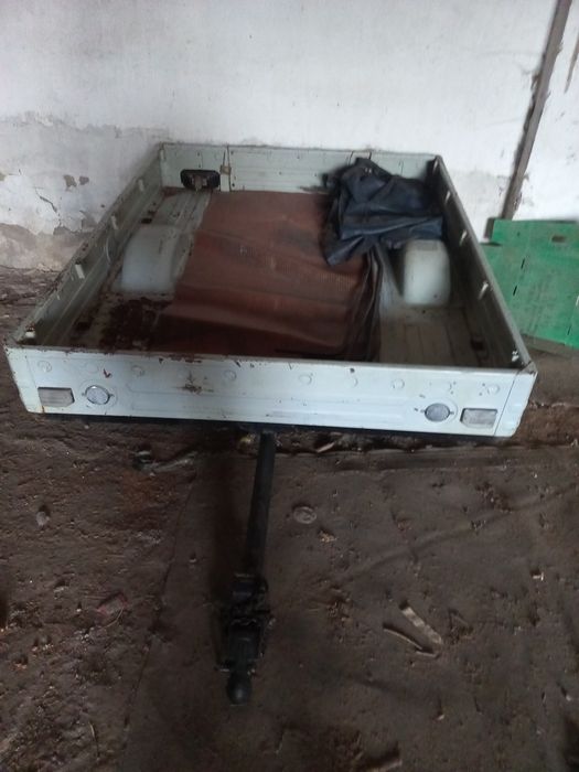 Продам прицеп на легковую
