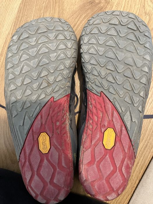 Vand adidasi barefoot merrele glove 4