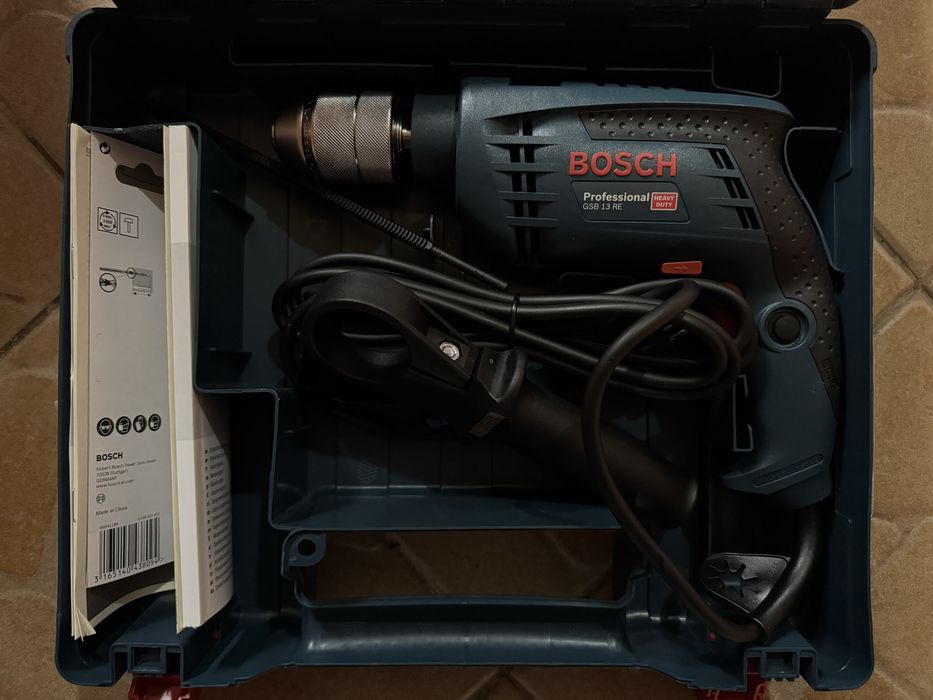 Bormasina de gaurit profesionala cu percutie BOSCH