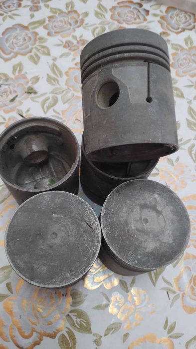 Поршня на  ГАЗ 52