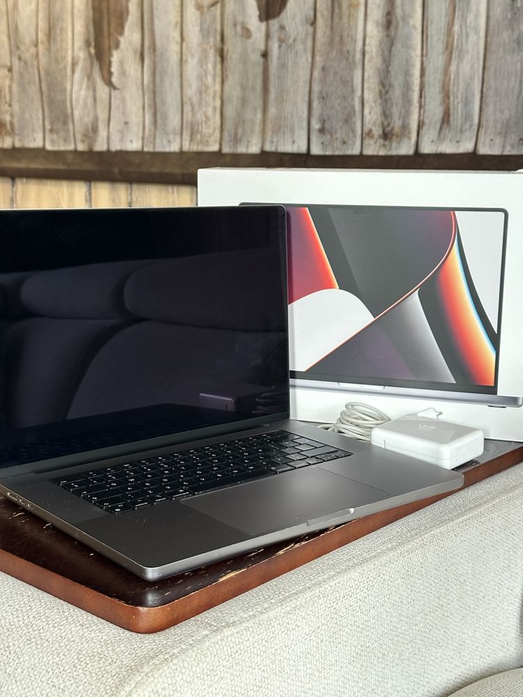 Macbook Pro 16’ M1 512 GB