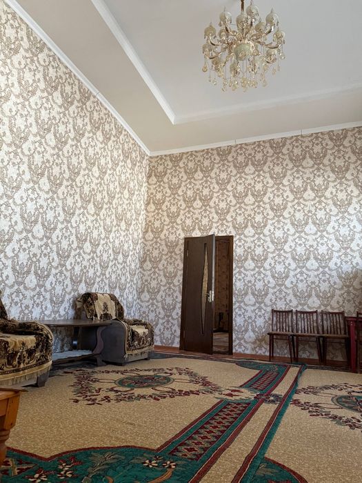 Просторный дом в Учтепе — идеален для большой семьи или двух семей