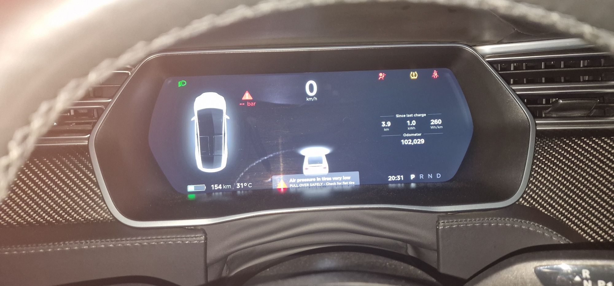 Отличная машина Tesla modul X
