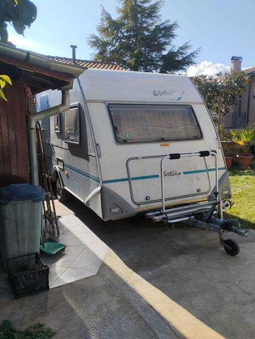 Каравана Knaus Eifelland 395 + форселт + втори покрив