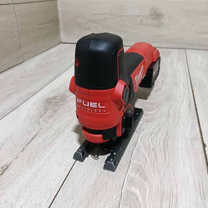 Fierastrau pendular soricel brushless Milwaukee M18 FBJS