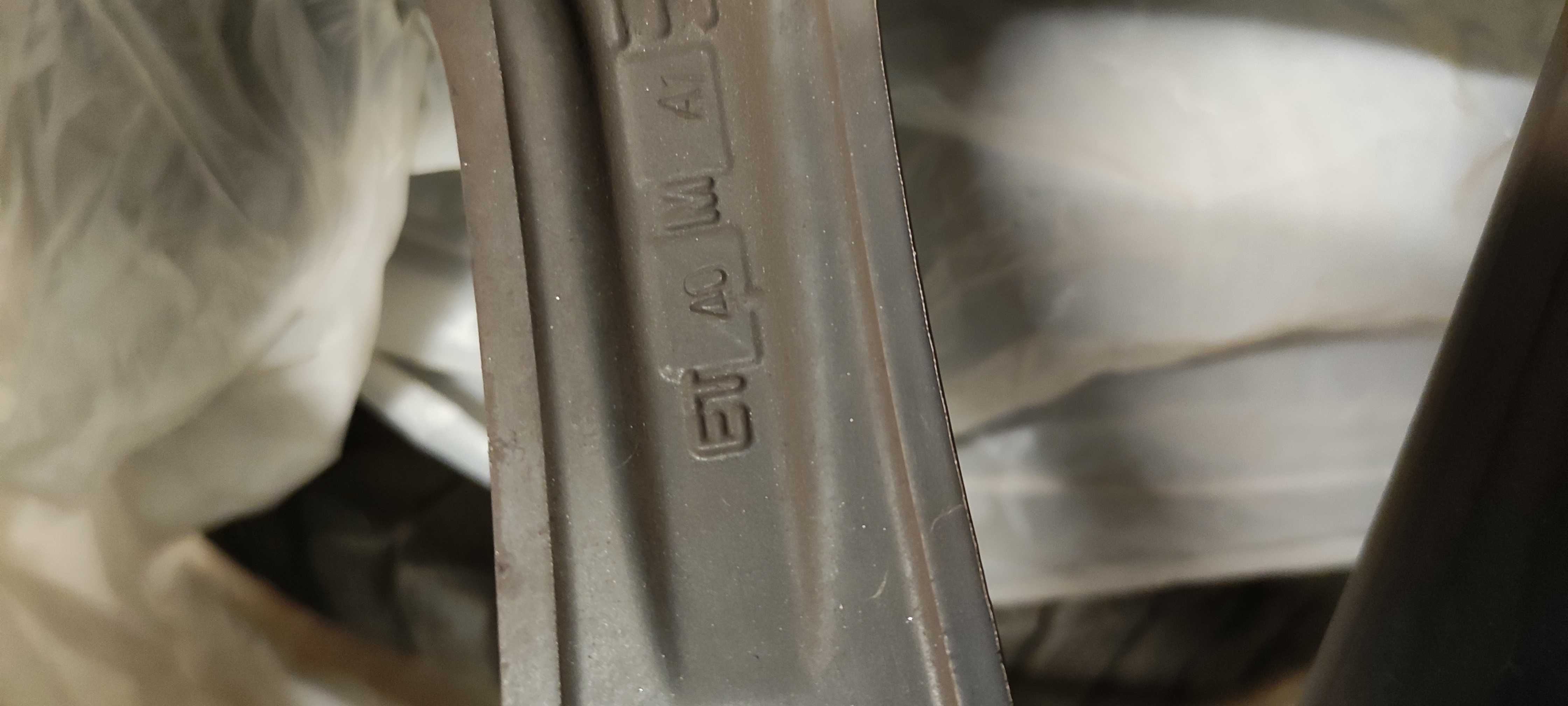 Продавам джанти с гуми 17 Autec -Germany. 7.0JX17H2 ET40 от Skoda
