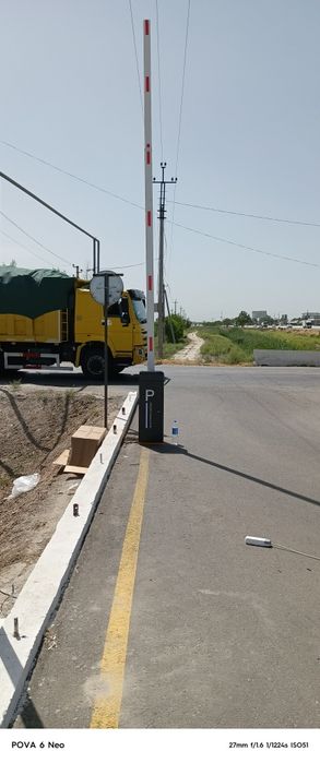 Система платной парковки, в комплекте.